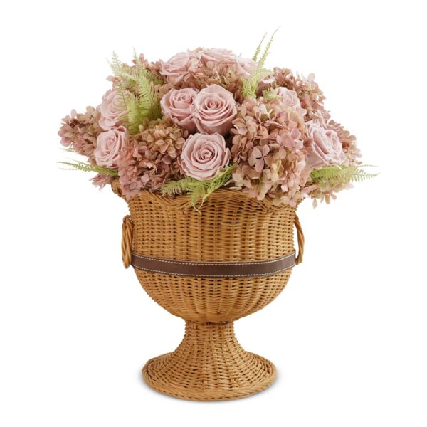 imgi_242_WICKER-PEDESTAL-HYDRANGEA_ROSES-MORNINGFOG-MOTHERS-DAY-2025-PDP-SILO Patrimonio